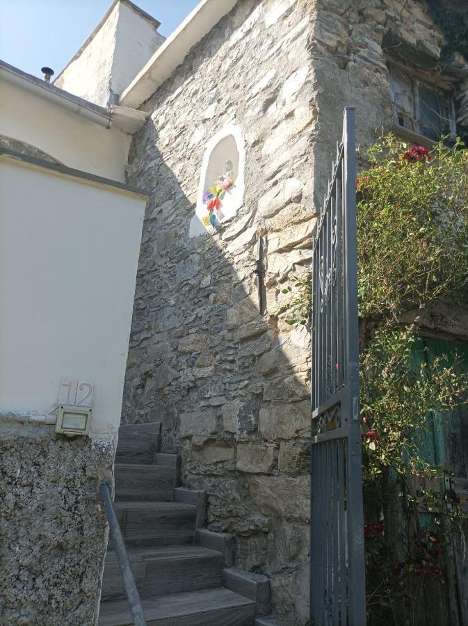 Lotus Flower Sant'Olcese Екстериор снимка